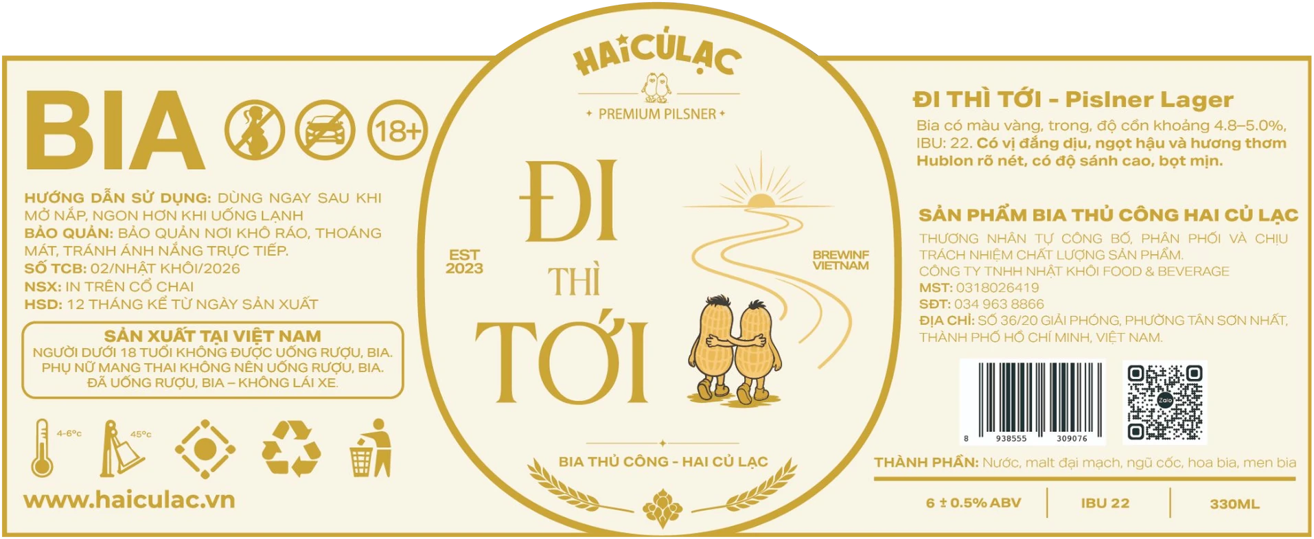 Đi Thì Tới bottle label laid flat: cream and gold background, two peanuts with their backs turned, walking toward the road and the sun